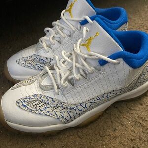 Nike Jordan Size 5Y (6.5 Women’s) Blue & White 11 Retro Low IE 2007 Tennis Shoes